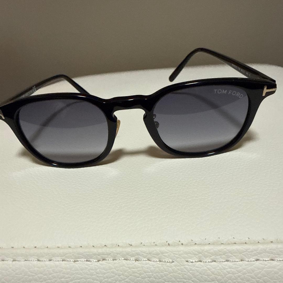 ジ*ズ様 TOM FORD トムフォード サングラス TF876-Dアジアンフィ