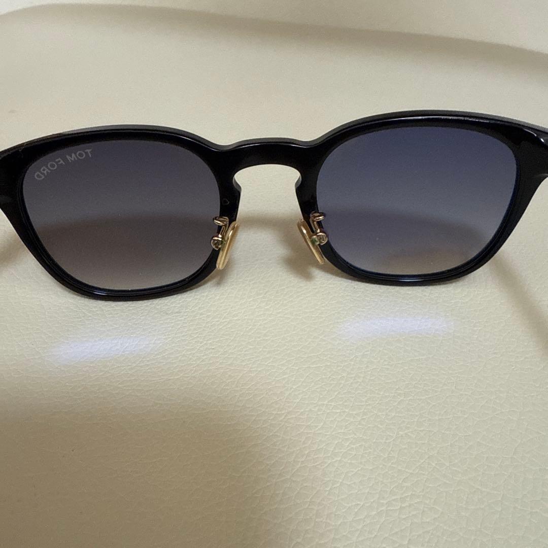 ジ*ズ様 TOM FORD トムフォード サングラス TF876-Dアジアンフィ