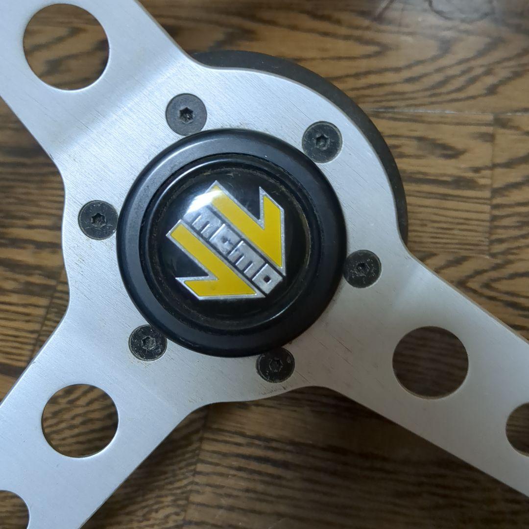 ジャンク MOMO ウッド ステアリング ハンドル レストアベース ボス付