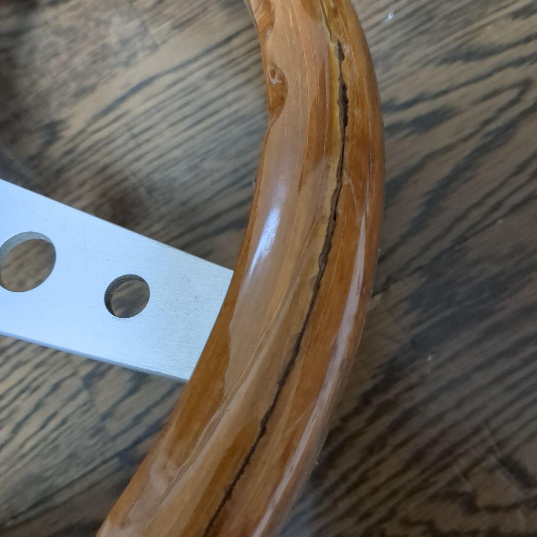 ジャンク MOMO ウッド ステアリング ハンドル レストアベース ボス付