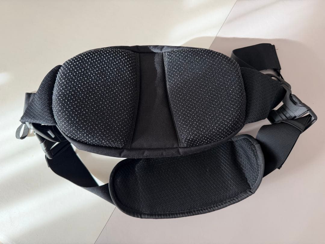 Hugoo ヒップシート ブラック