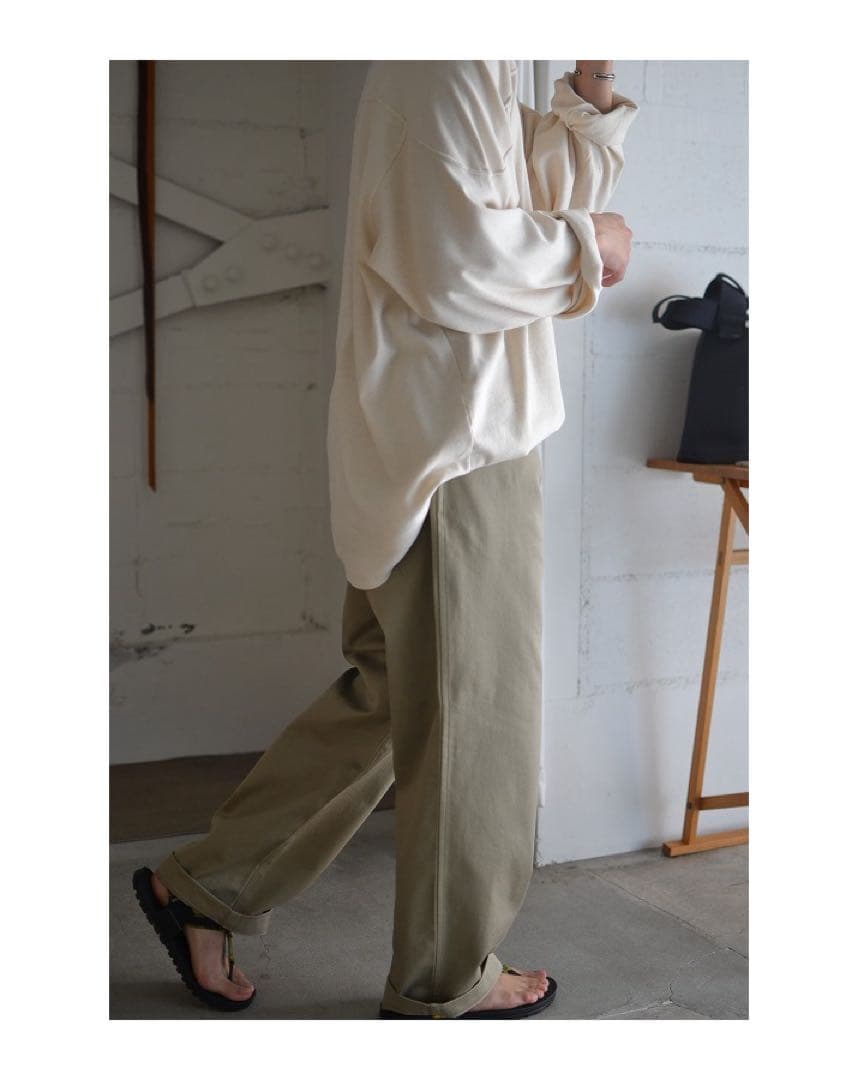 COMOLI コモリ　コットンチノ　オーバーパンツ　チノパン