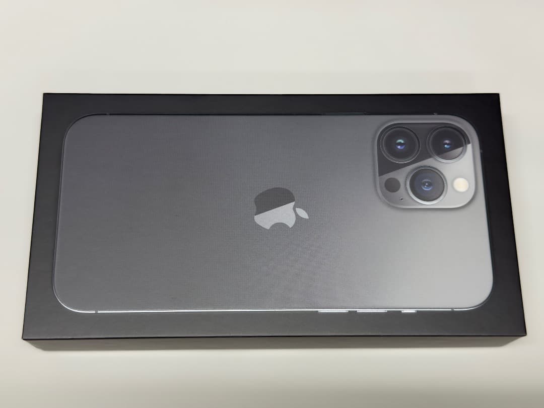 iPhone 13 Pro Max 256GB バッテリ−100％　美品