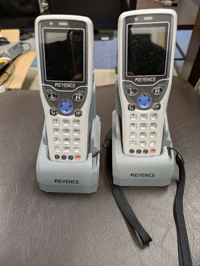 2台セット□KEYENCE 超小型バーコードハンディターミナル BT-600中古