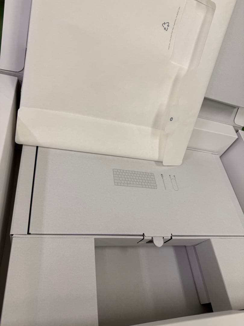 最終値下 シルバー iMac (AppleM4, 16GB, 256GBSSD)