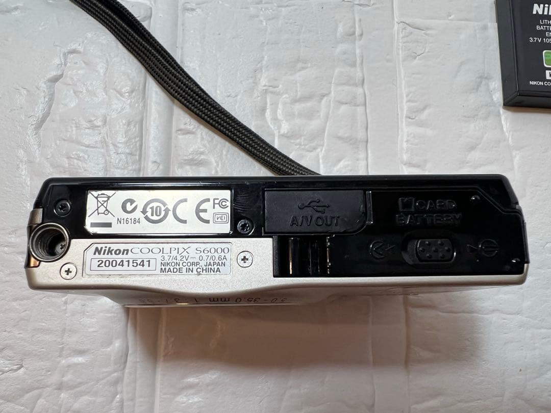 Nikon COOLPIX S6000 オールドデジカメ　ジャンク品