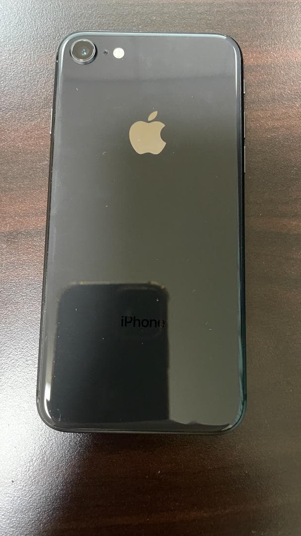 iPhone 8 スペースグレイ 64GBモデル
