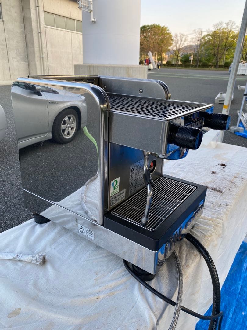 【Z】ラチンバリ100Vエスプレッソマシン＋バリスタグッズ一式