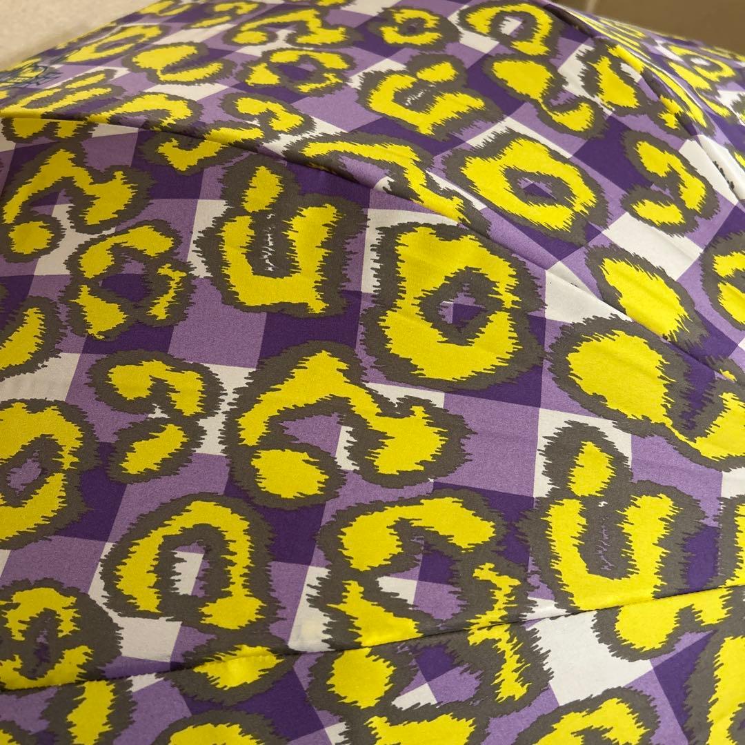 美品　ヴィヴィアンウエストウッド　長傘　ロゴマーク入　持ち手シュリンクあり