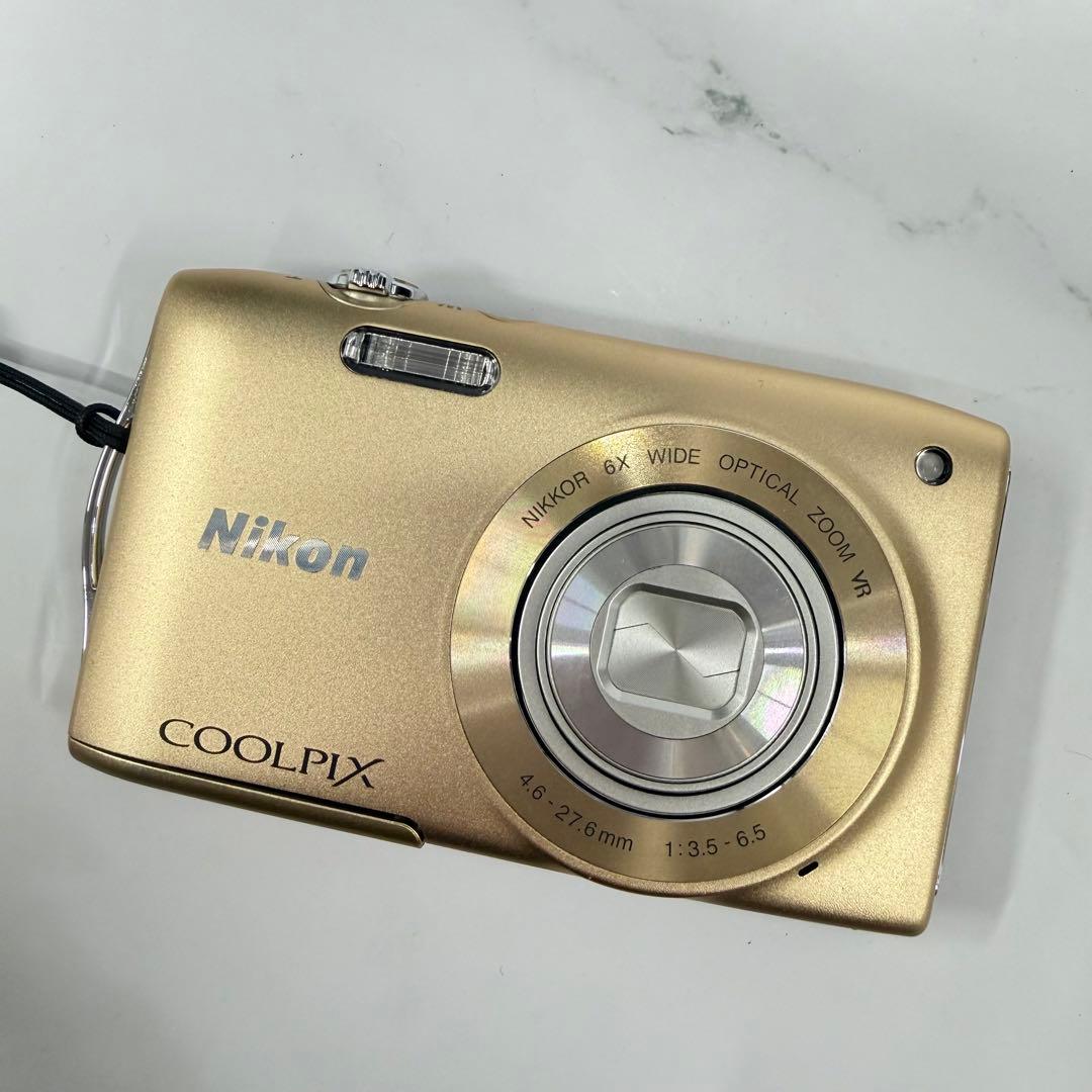 付属品有り　NICON COOIPIX S3300 カメラ　デジタルカメラ