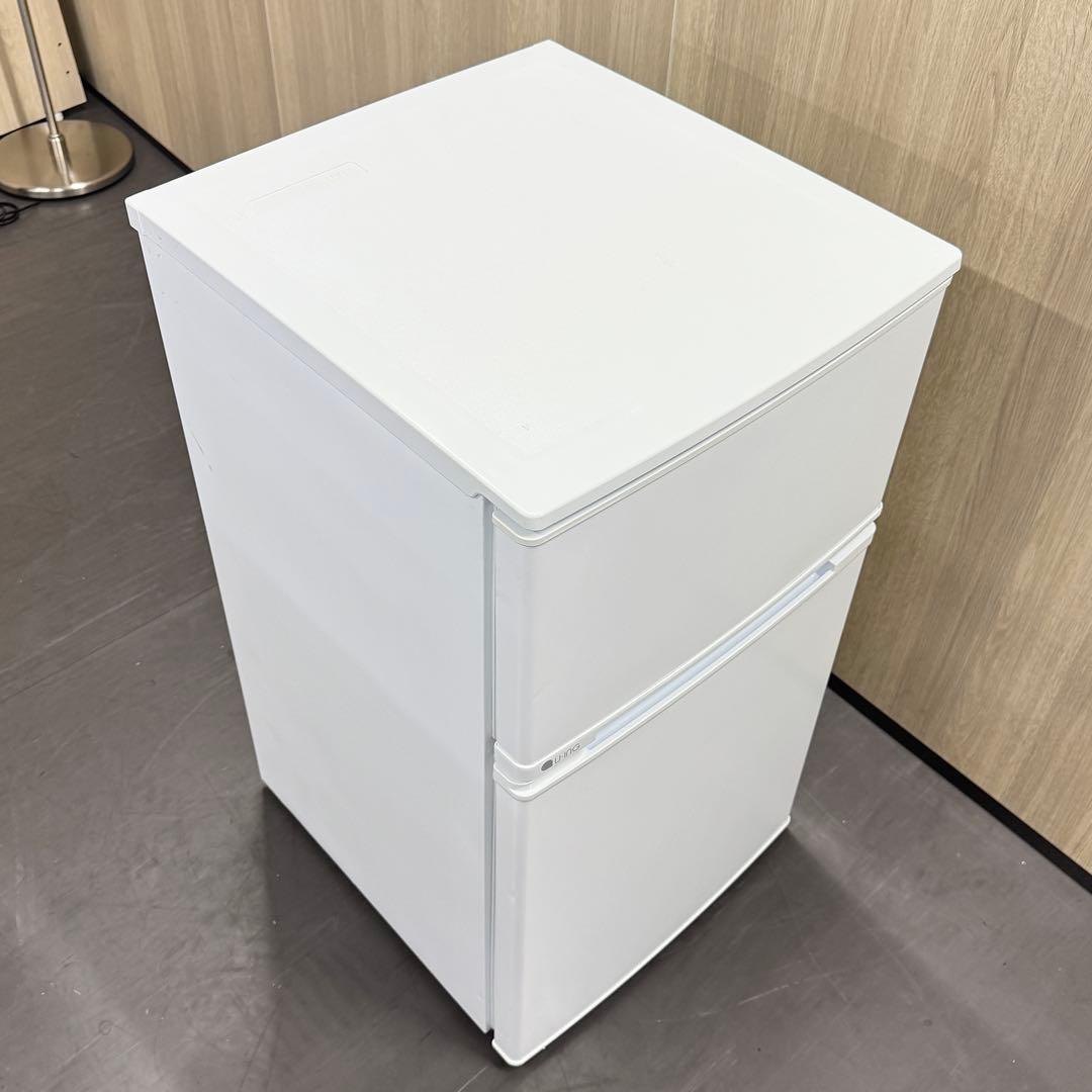 A1070‼️18年製U.ING 2ドア冷蔵庫 UR-D90J (W) 90L