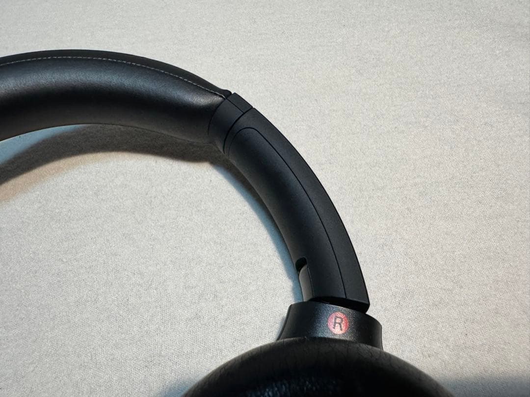 SONY WH-1000XM4 ノイズキャンセリングヘッドホン　ブラック