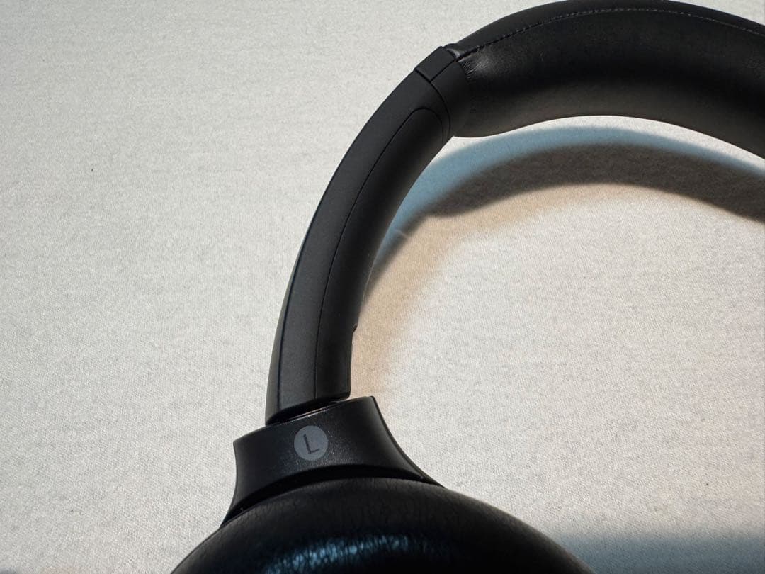 SONY WH-1000XM4 ノイズキャンセリングヘッドホン　ブラック