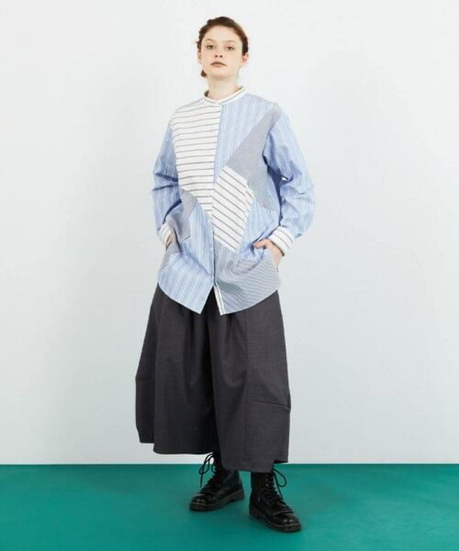 美品　フラボア　FRAPBOIS ウールライクパンツ タックワイドパンツ