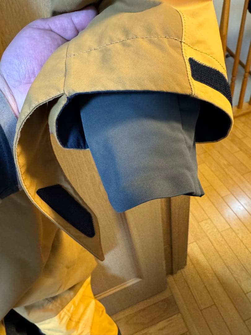 TOBE スノーモービル ウェア