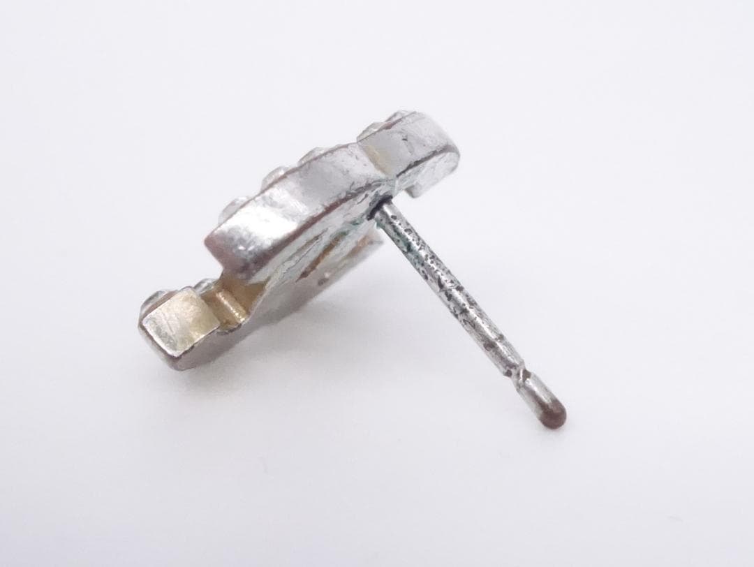 CHANEL シャネル COCO ラインストーン 片耳ピアス