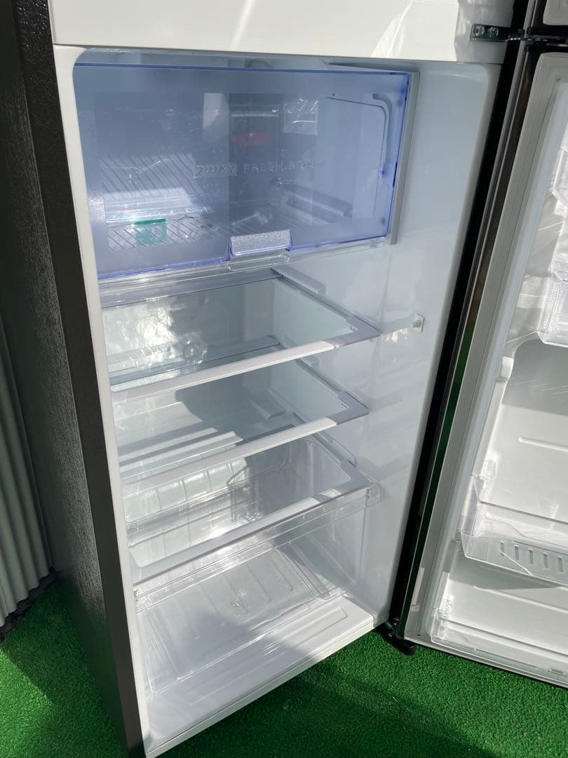 921 シャープ おしゃれシルバー 2ドア冷蔵庫 225L トップフリーザー