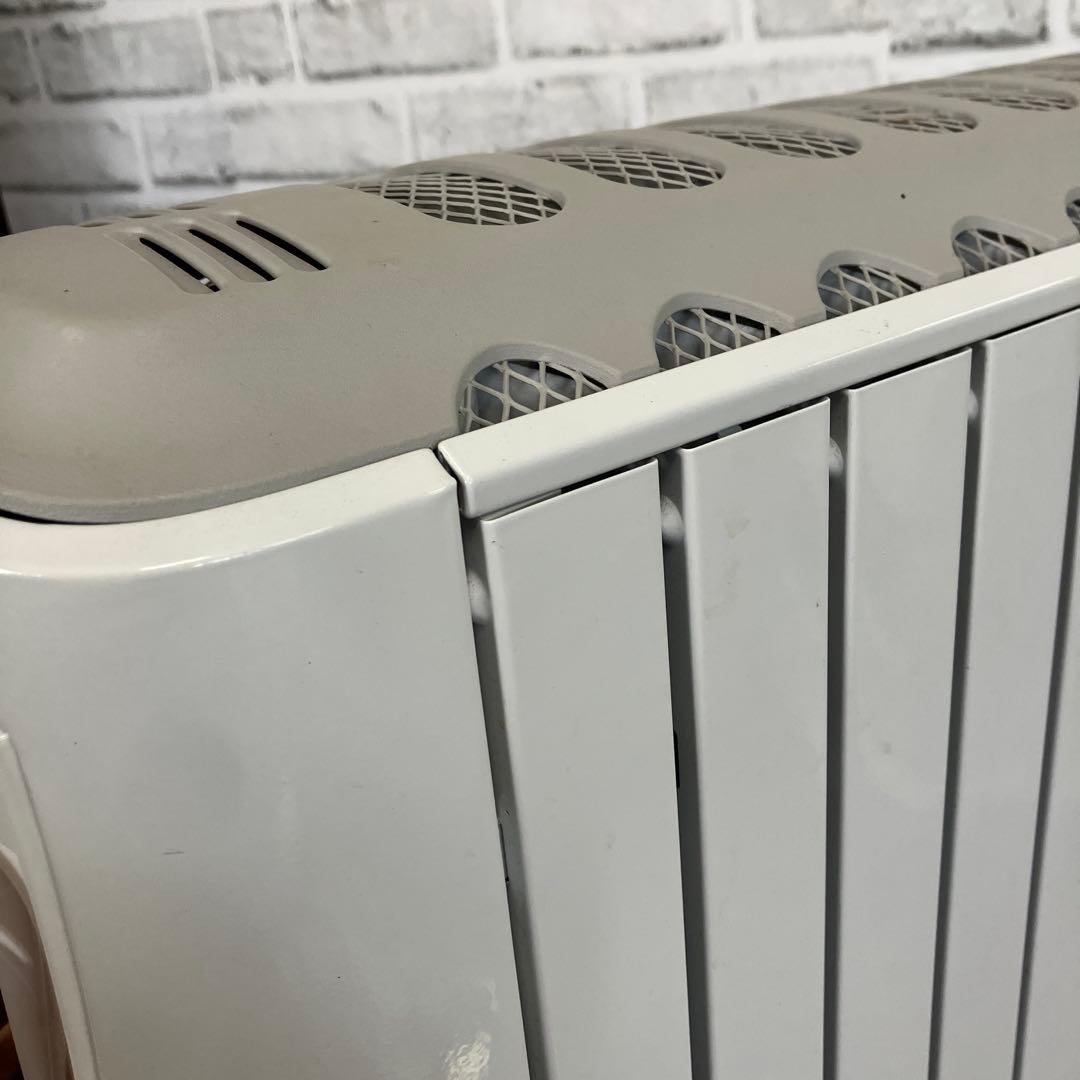 B-壁 デロンギ ベルカルド オイルヒーター 10〜13畳用 家電 ホワイト