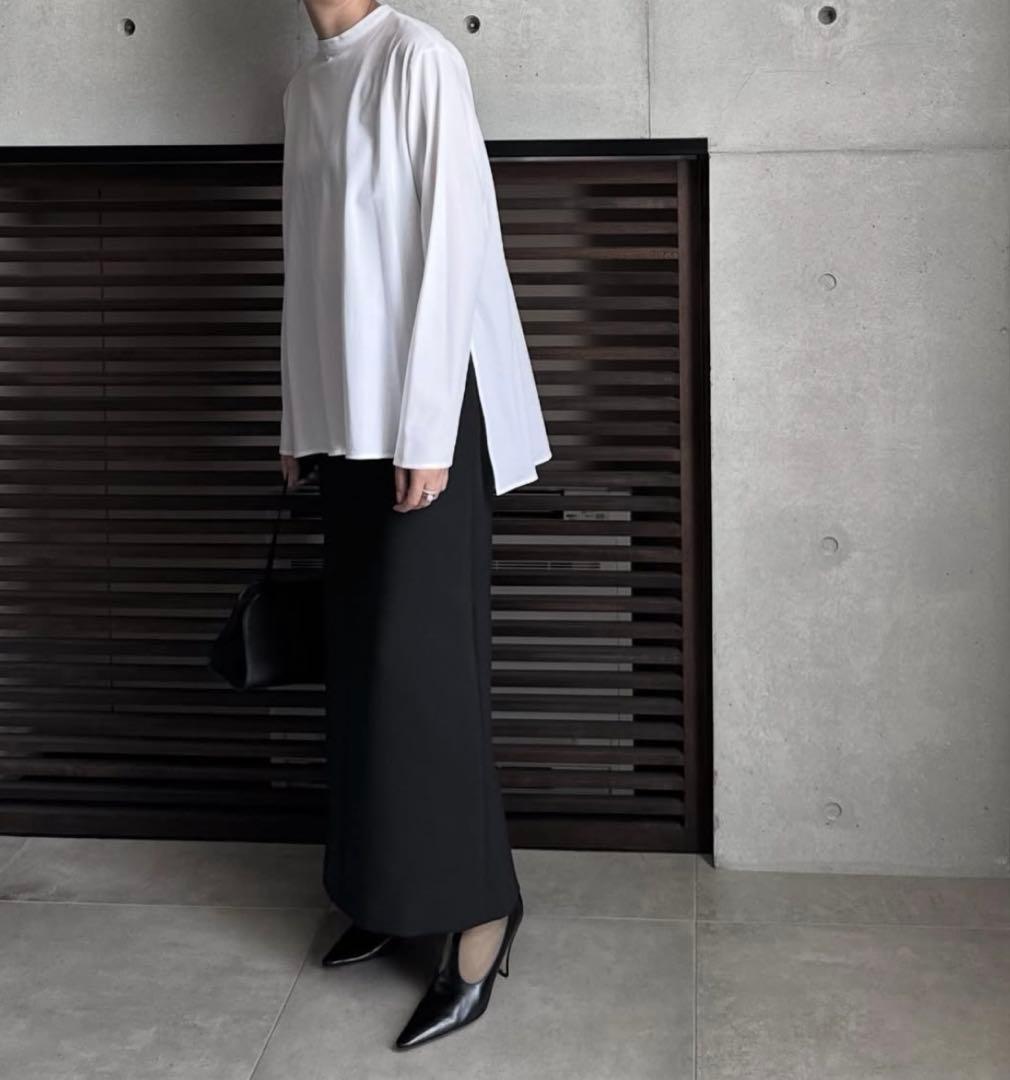 【新品未開封】ローヘン2025AW CREW NECK PLAN CUTSEW