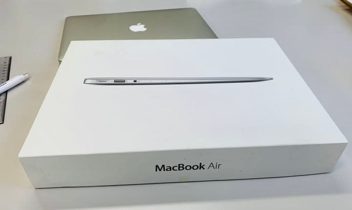 スマホ・タブレット・パソコン APPLE MacBook Air MACBOOK AIR MD761J/B