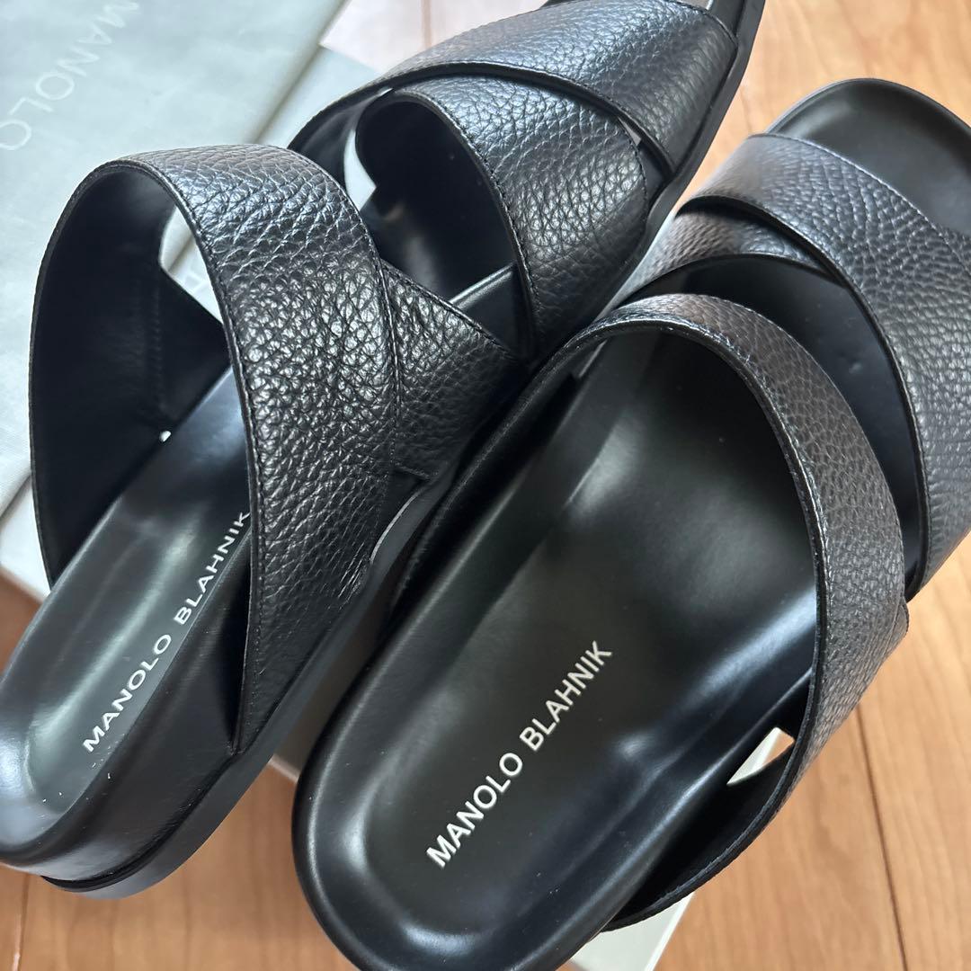 MANOLO BLAHNIK クロスストラップ　サンダル 7½ ブラック