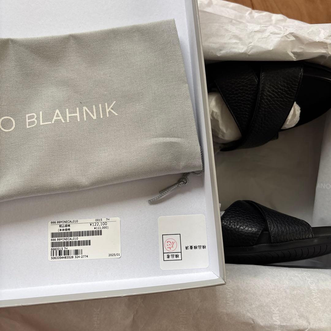 MANOLO BLAHNIK クロスストラップ　サンダル 7½ ブラック