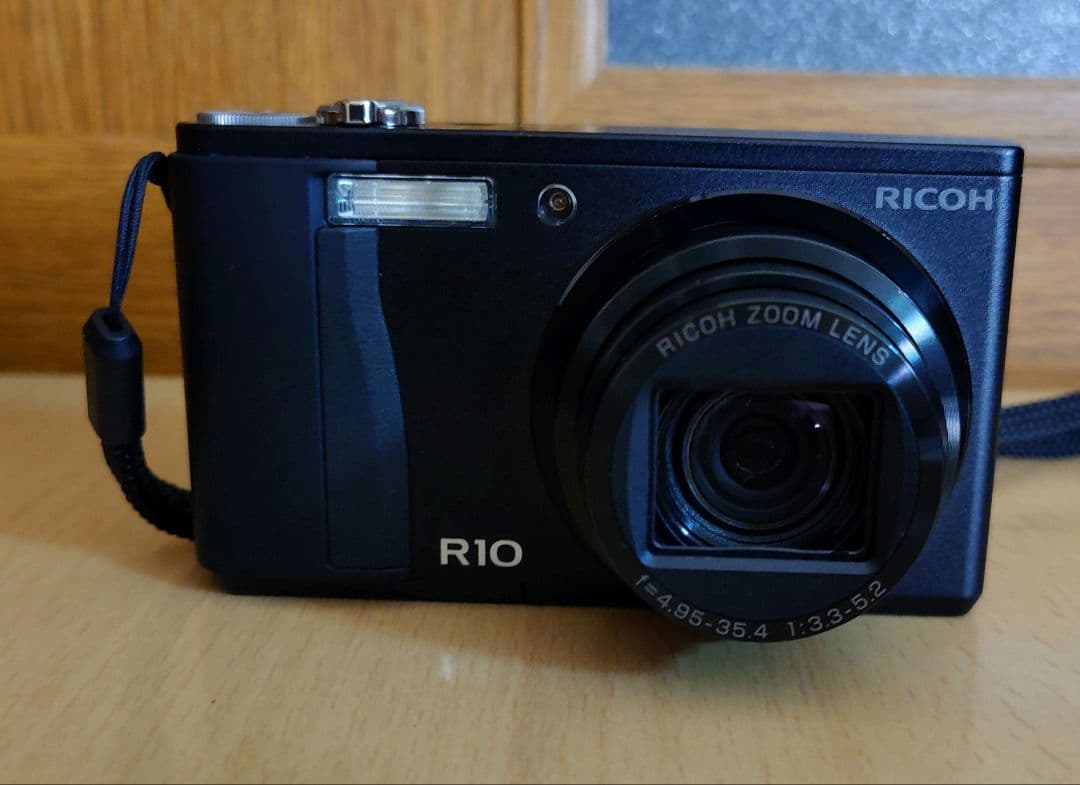 RICOH R10 ブラック コンパクトデジタルカメラ
