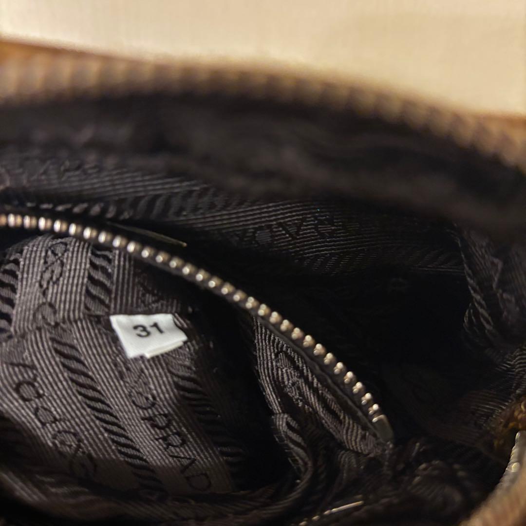 PRADA ナイロン 三角ロゴ　ワンショルダーバッグ ブラウン