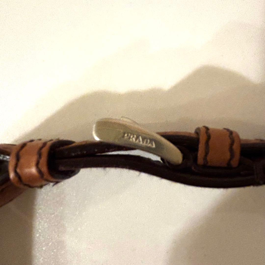 PRADA ナイロン 三角ロゴ　ワンショルダーバッグ ブラウン