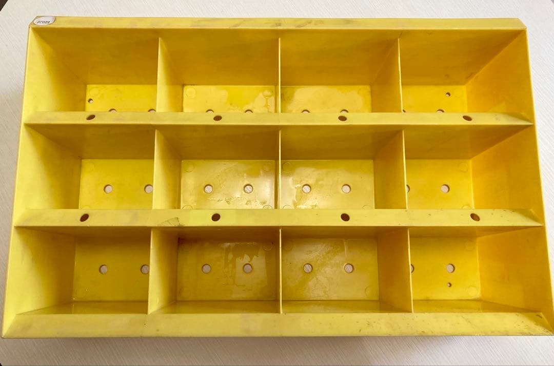 NGK スパークプラグ ディスプレイケースとプラグ30個セット