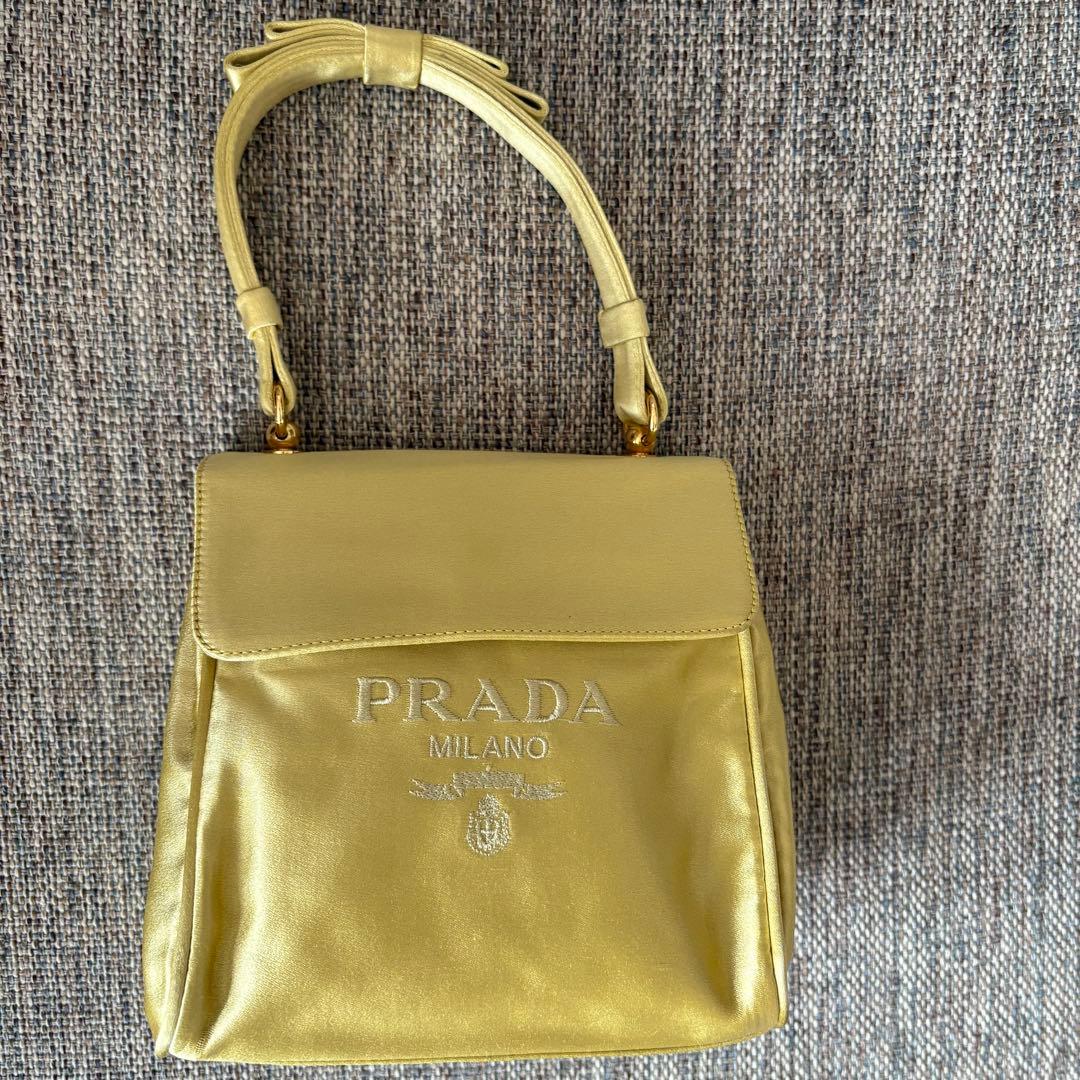【PRADA 】サテン　イエロー ハンドバッグ　パーティー　結婚式