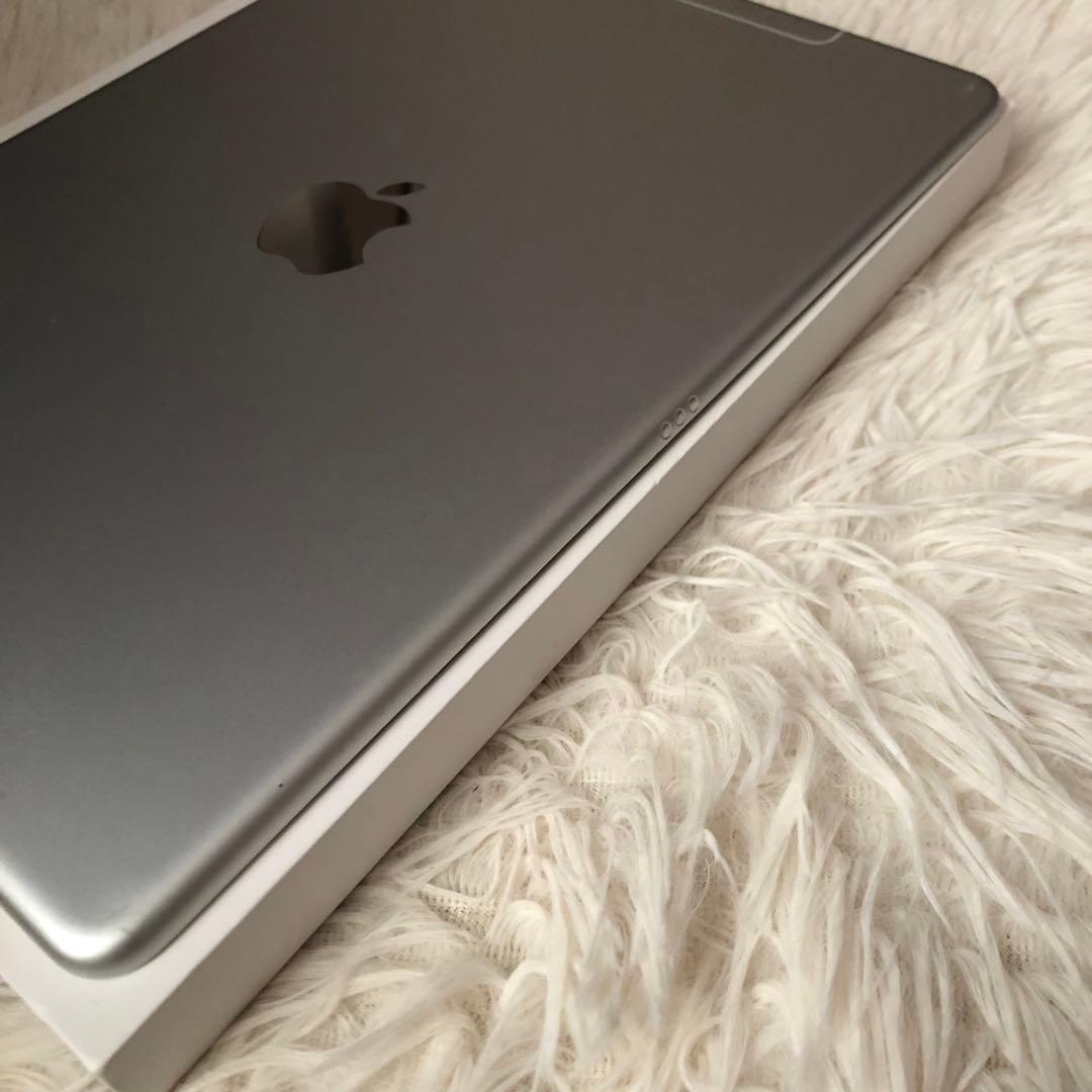 【完動品】iPad Pro 10.5 64GB SIMフリー【すぐ発送】　付属品