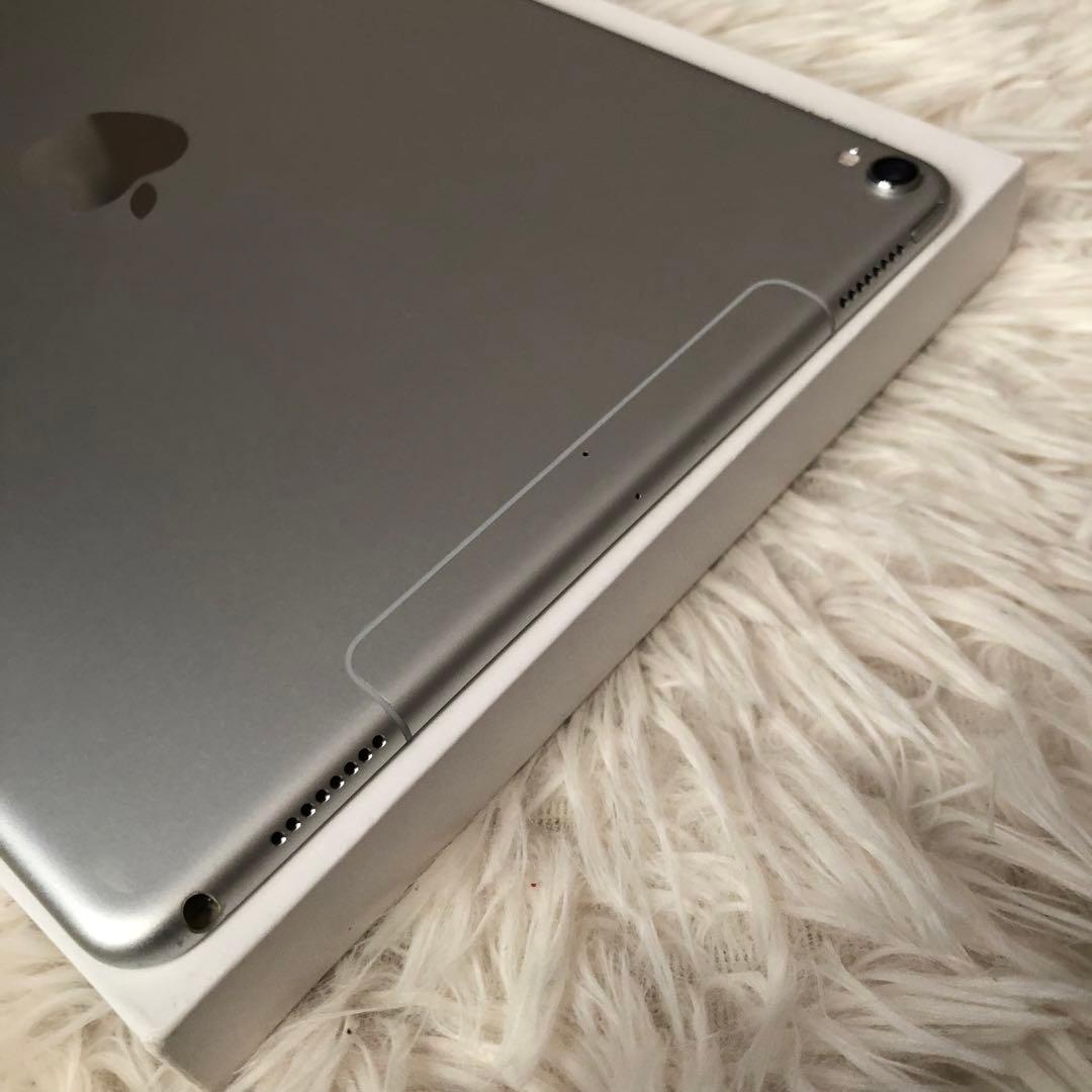 【完動品】iPad Pro 10.5 64GB SIMフリー【すぐ発送】　付属品