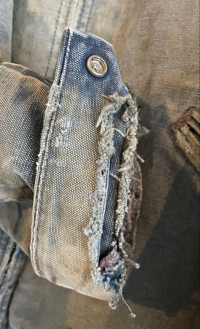 カーハート　デトロイトジャケット　企業ロゴ