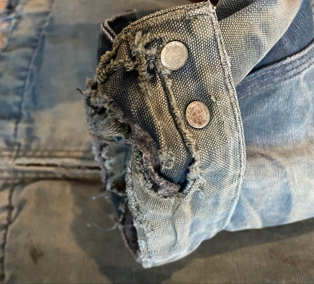 カーハート　デトロイトジャケット　企業ロゴ