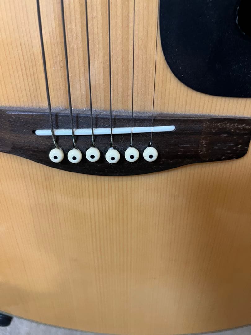 YAMAHA FS-325アコースティックギター　中古、ケース、ギター立て、カポ