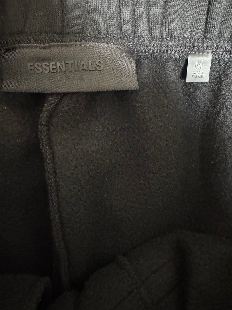パンツ FEAR OF GOD ESSENTIALS Sweatshort