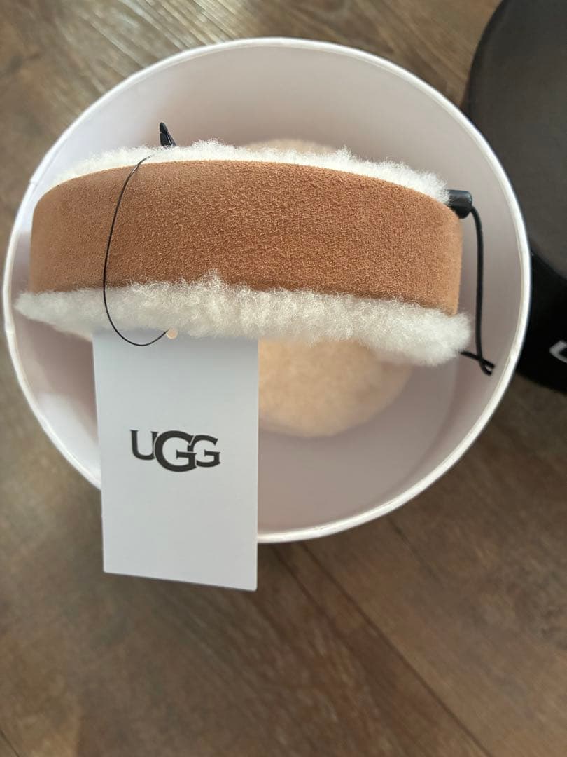 新品】UGG 耳あて　イヤマフ　イヤーマフラー