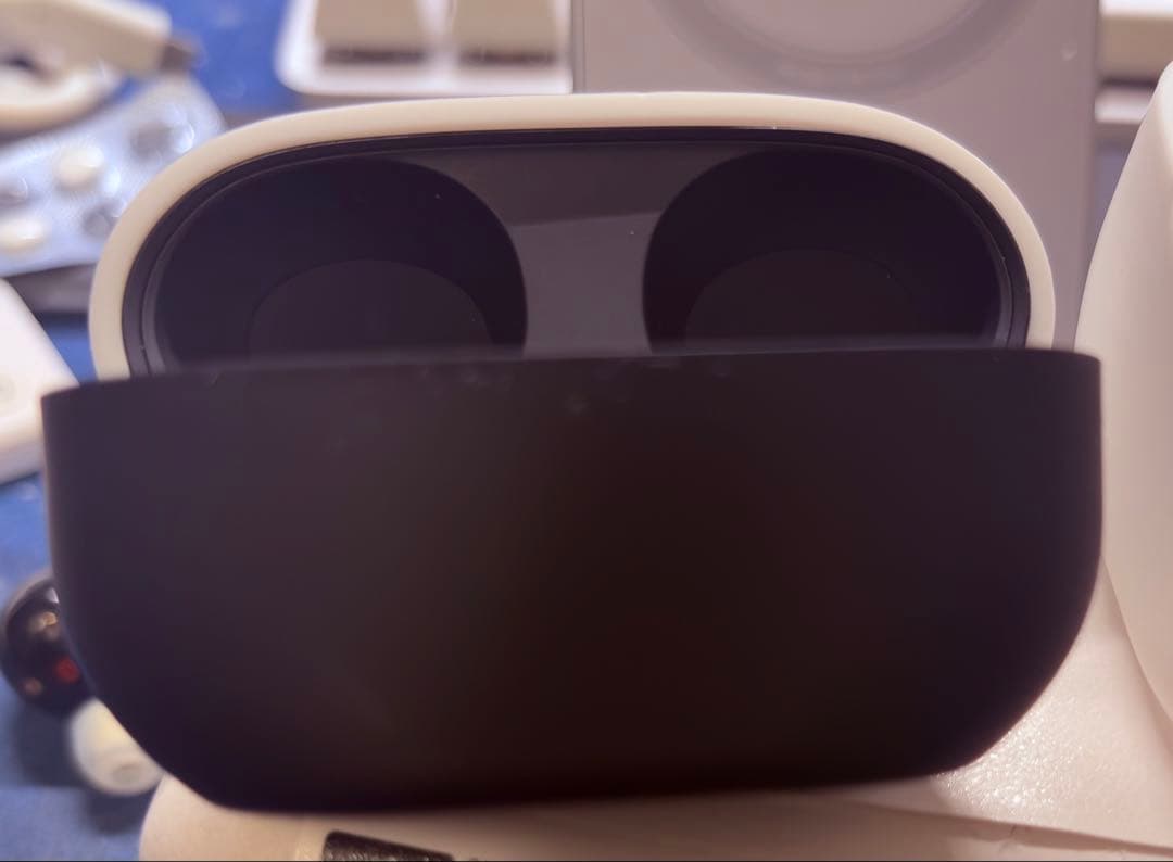 使用1ヶ月⭐︎SONY WF-1000XM5 ブラック⭐︎おまけ付き