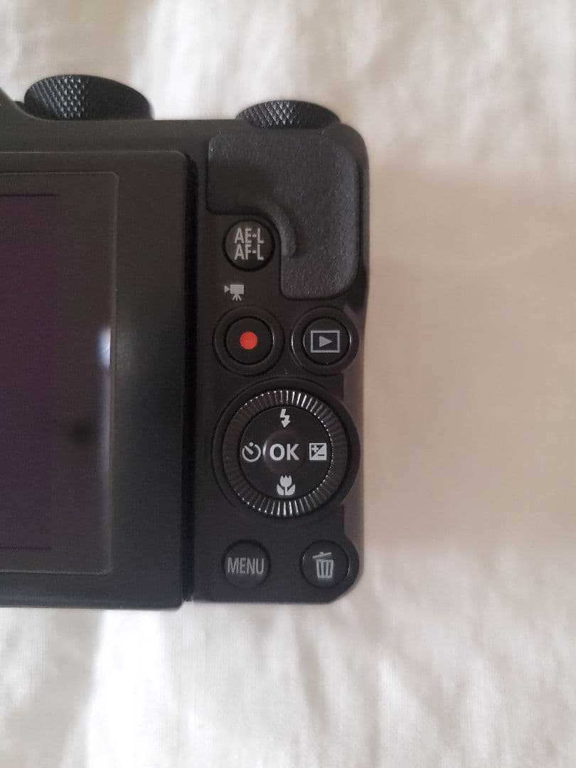 週末限定お値下げNikon COOLPIX A1000 コンパクトデジタルカメラ