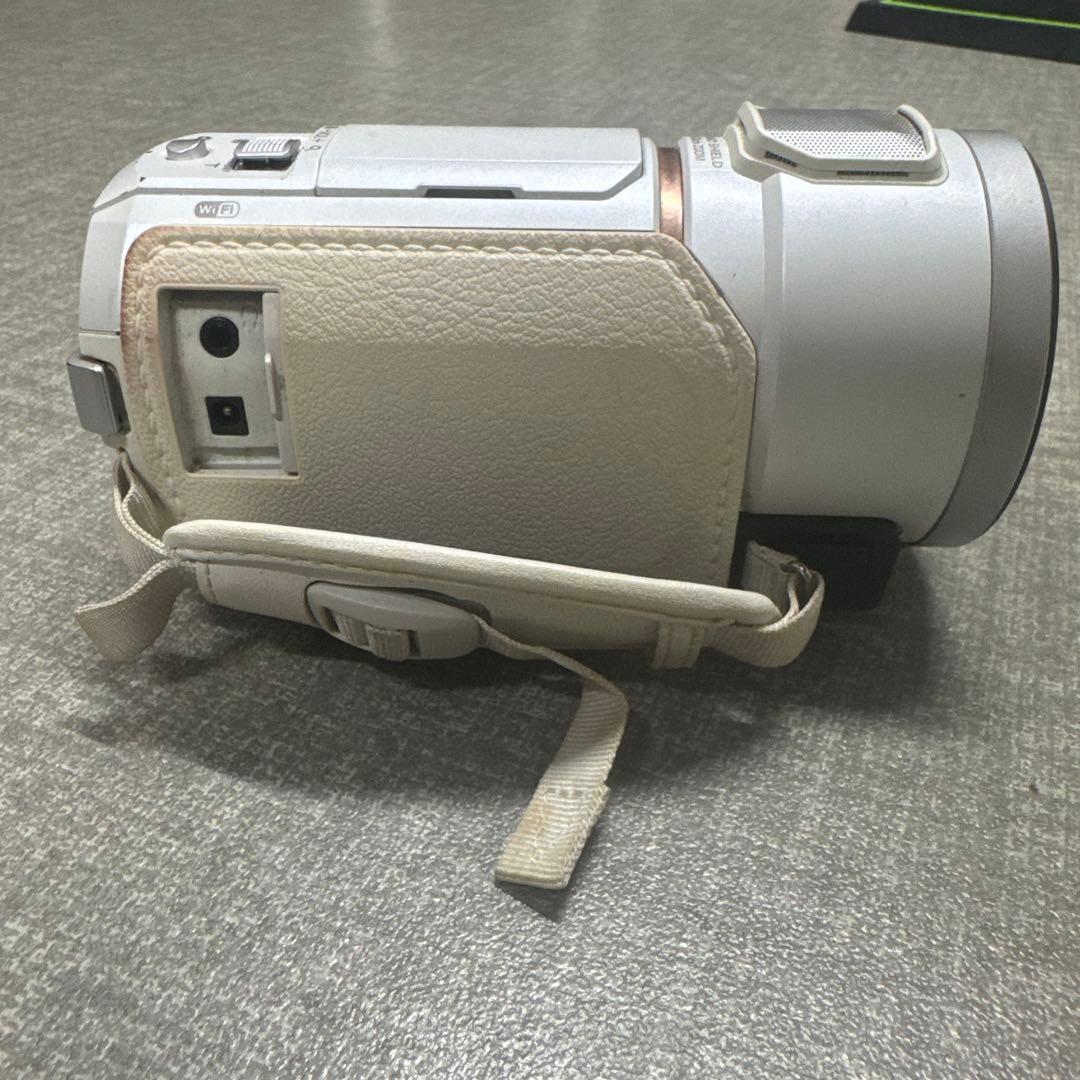 【ジャンク品】 Panasonic 4K ビデオカメラ 本体&充電器
