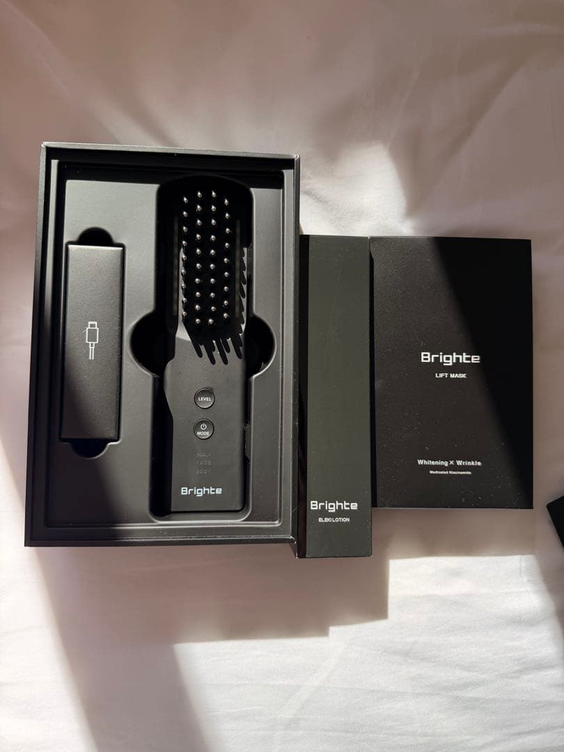 Brighte エレキブラシ 化粧水、マスクつき