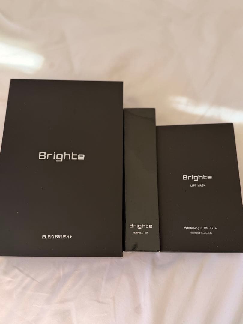 Brighte エレキブラシ 化粧水、マスクつき