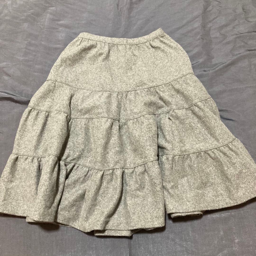 Viaplain グレー フレアスカート 前面ボタン付き