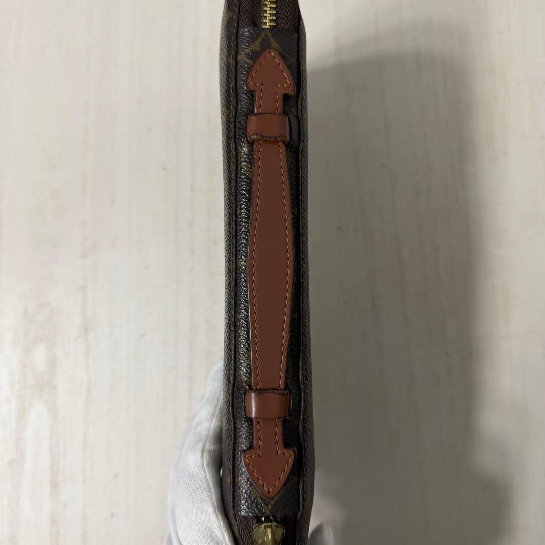 LOUIS VUITTONルイヴィトン モノグラム ポッシュ・エスカパド