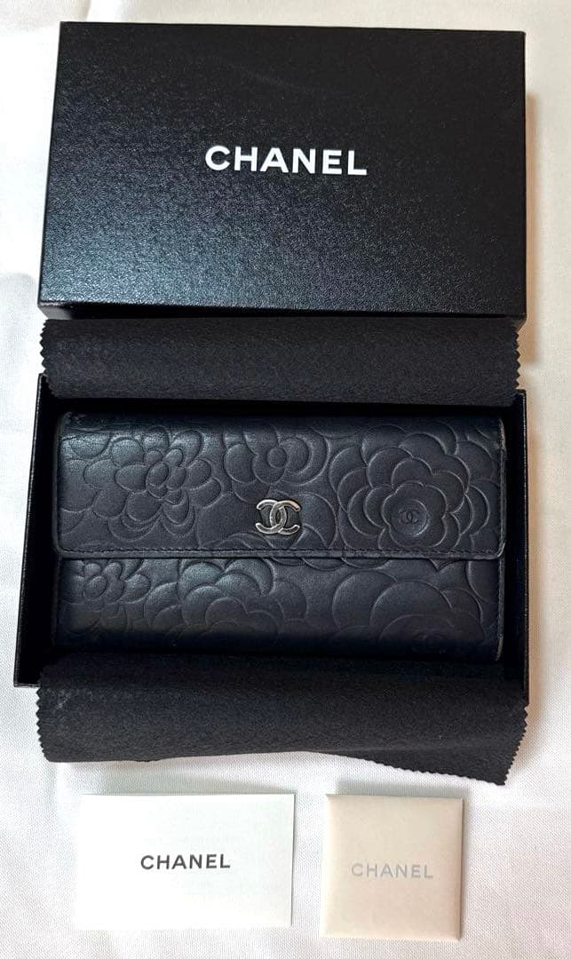 CHANEL ブラック 長財布 カメリア 箱付きココマーク