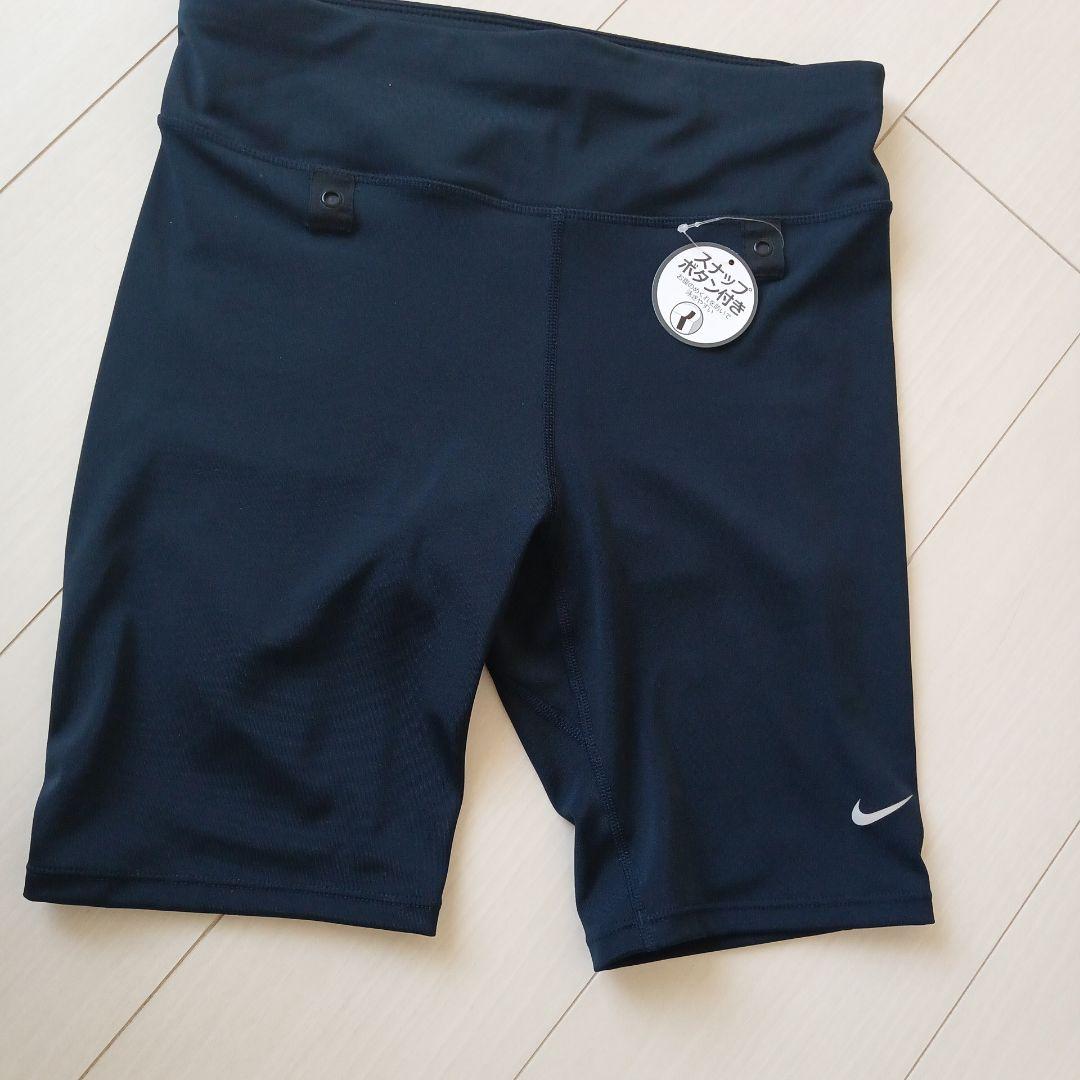 ナイキ　お洒落なレディース水着　新品　未使用sizeLL　定価11990円