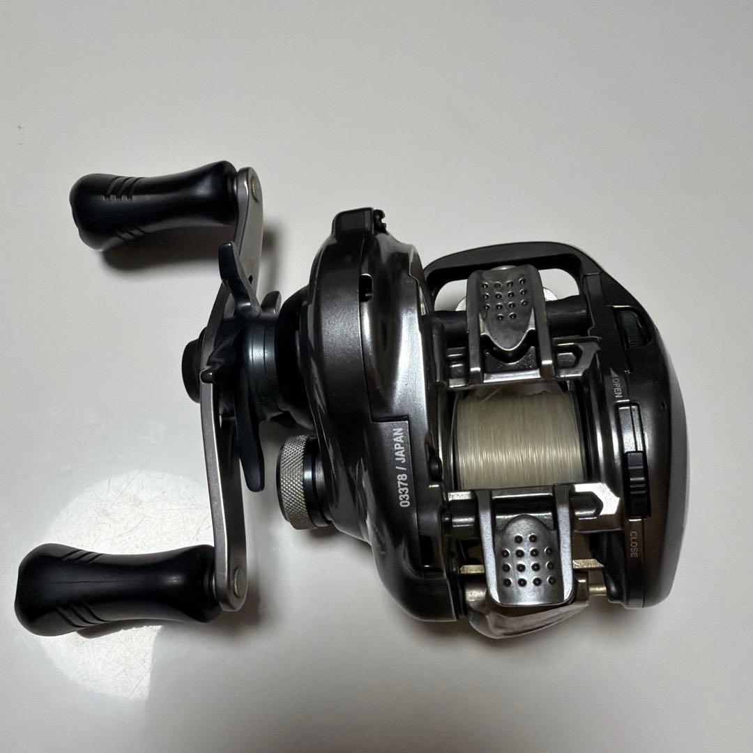 15 メタニウムDC HG 右