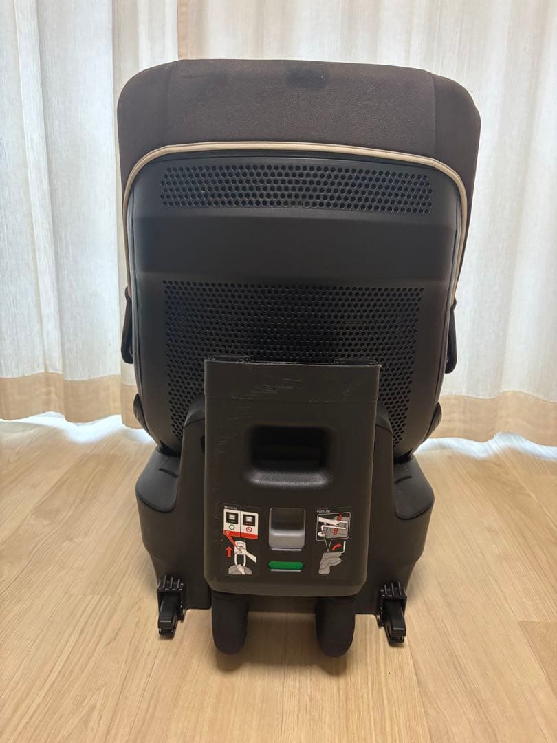 エールべべ チャイルドシート ISOFIX クルット6i グランスグランブラウン