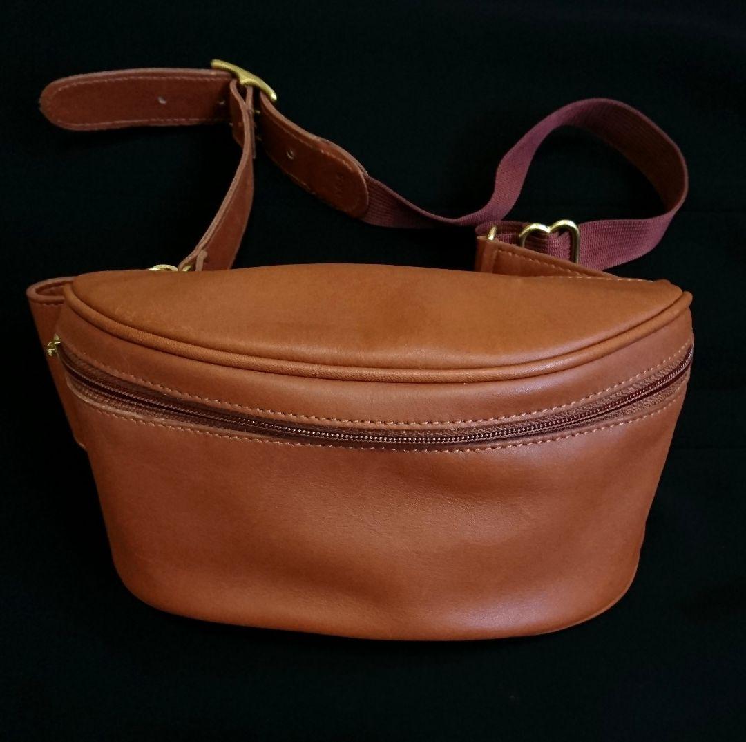 FROM JAPAN公式アカウント01さん オールドコーチ✨ウエストバッグ